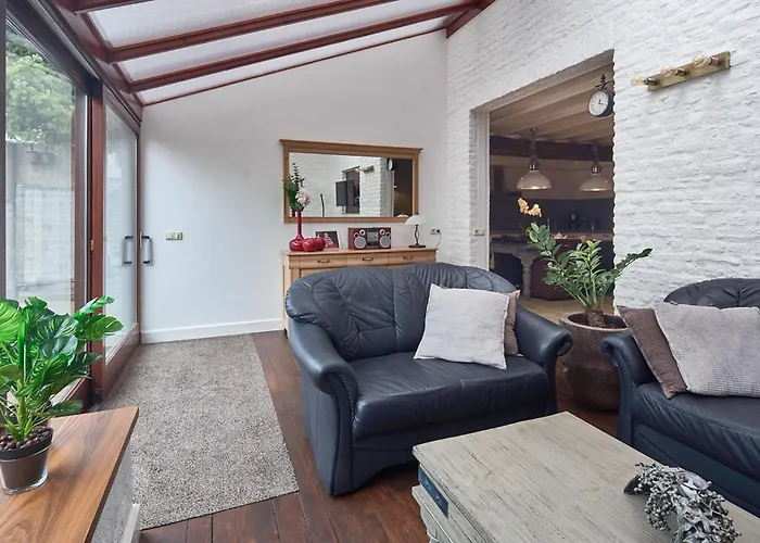 Dom wakacyjny Pet Friendly In With Wifi